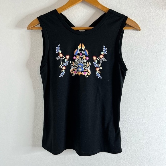 Buffalo David Bitton Embroidered Sleeveless Tank Cut Out Designs on Back Size XS - Picture 1 of 9